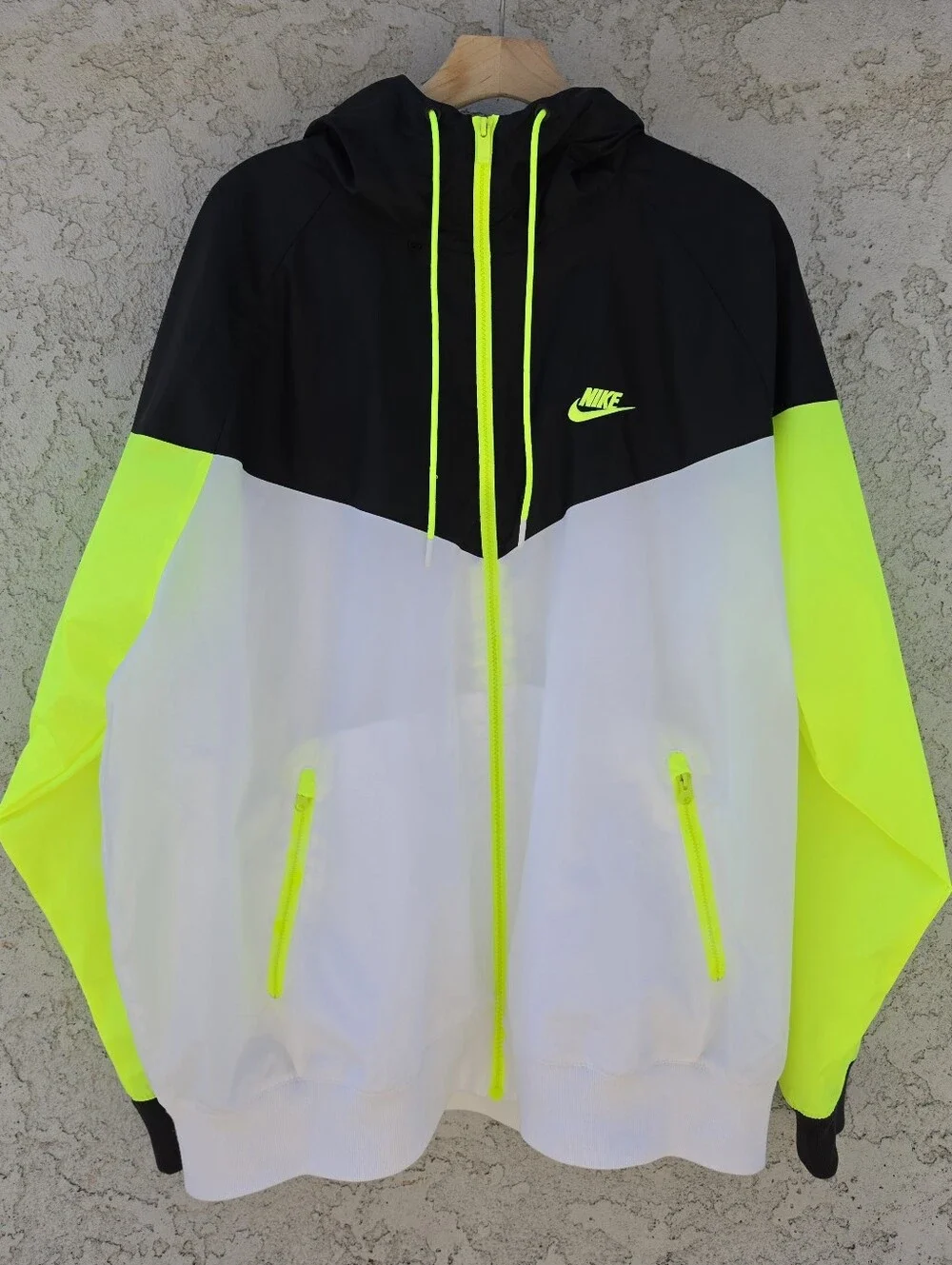 Nike Sportswear Windrunner Jacket XL White Black Volt Neon Green AR2191-103